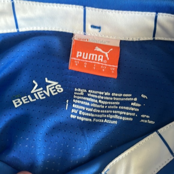 Italy Football Kit Jersey And Shorts. - Picture 9 of 16